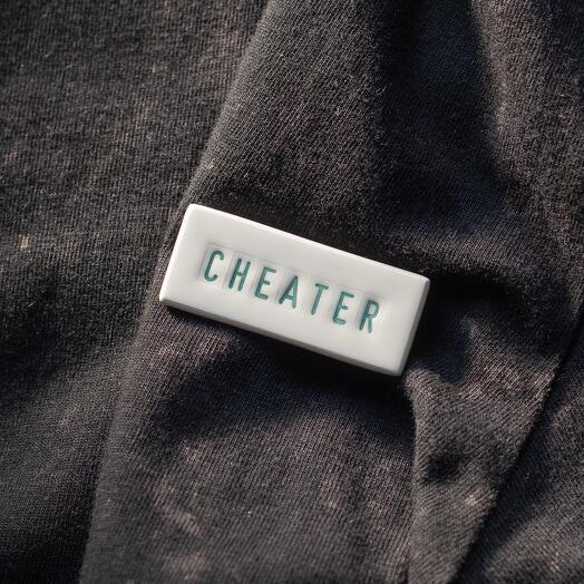 Ceramic badge Cheater