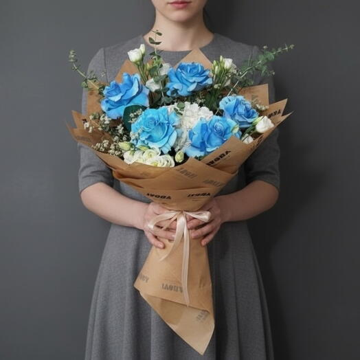 Bouquet with blue roses