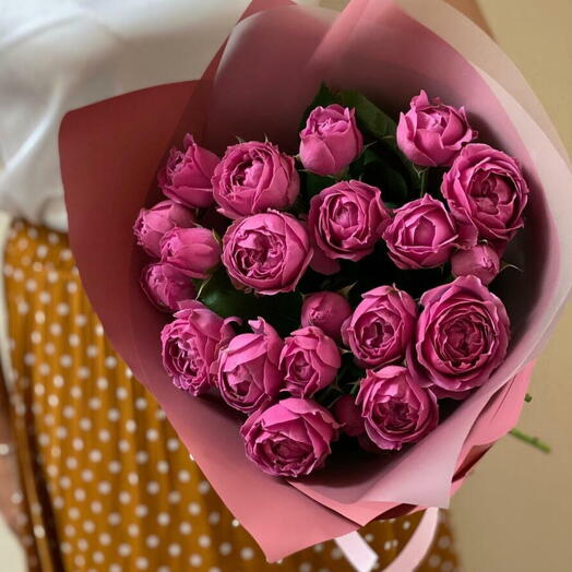 9 Misty Bubbles spray peony roses