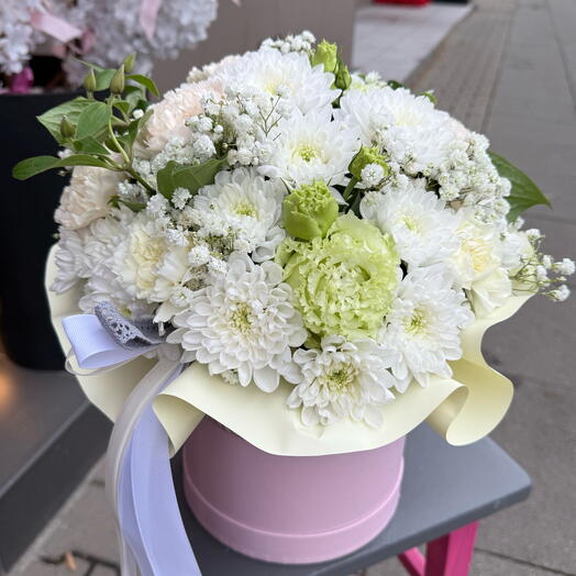 Box in white and green color