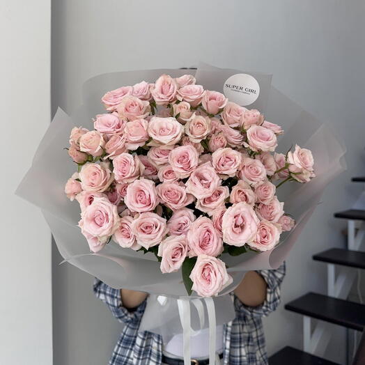 Pink spay roses
