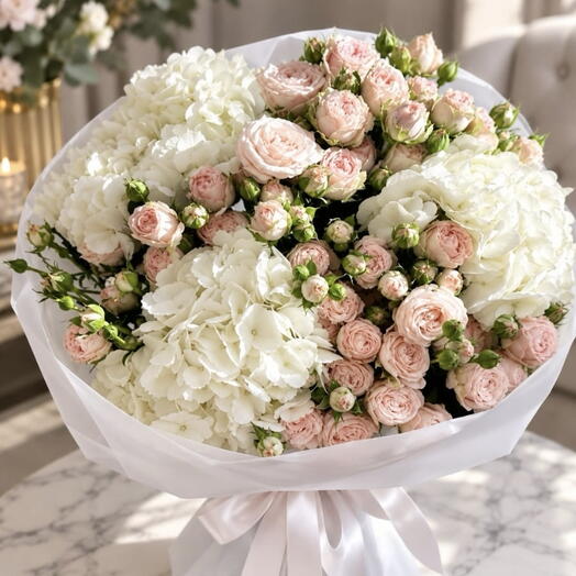 Bouquet with roses and hydrangeas