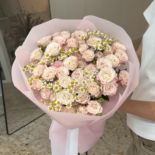 Roses with chamomile