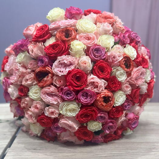 150 Beautiful Roses