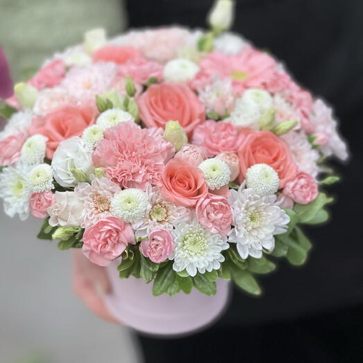 Pink arrangement in a box