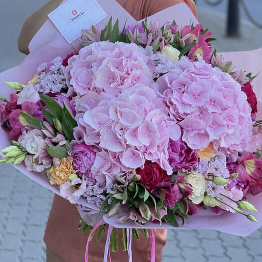 Bombastic Bouquet
