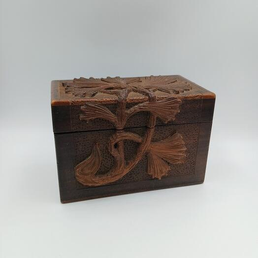 Vintage jewelry box