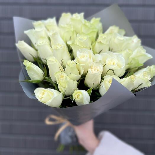 White roses 60 cm