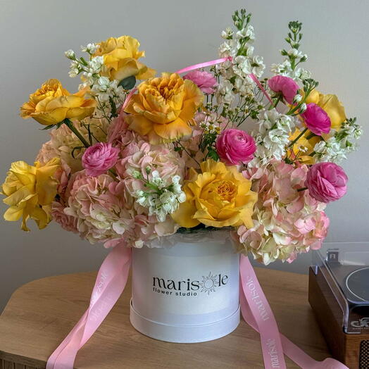 Pink Lemonade Box - Garden Roses, Ranunculus, Hydrangeas, Stock, Chamomile