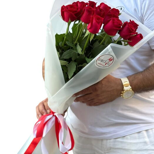 15 Red Roses