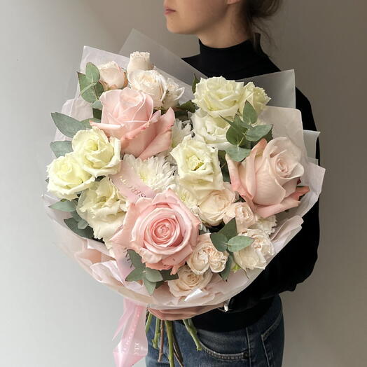 Rose, Carnation, Lisianthus, Eucalyptus