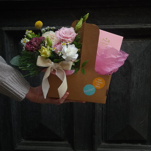 Sweet Love box with flowers and chocolates