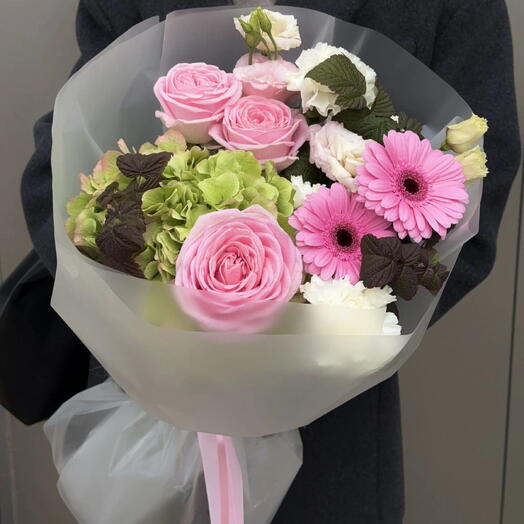 Pearl Cascade Bouquet
