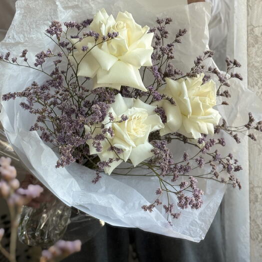 Bouquet 371 [FREE DELIVERY] Ecuadorian Rose, Limonium