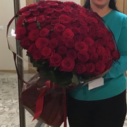 101 red roses