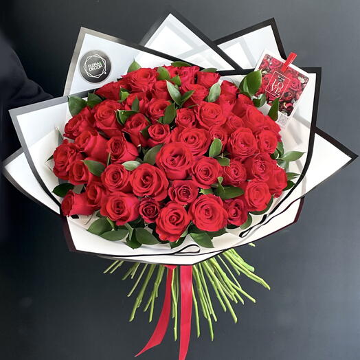 Bouquet of 51 premium red roses