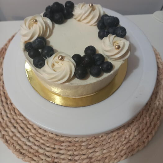 Bento Lux Cake