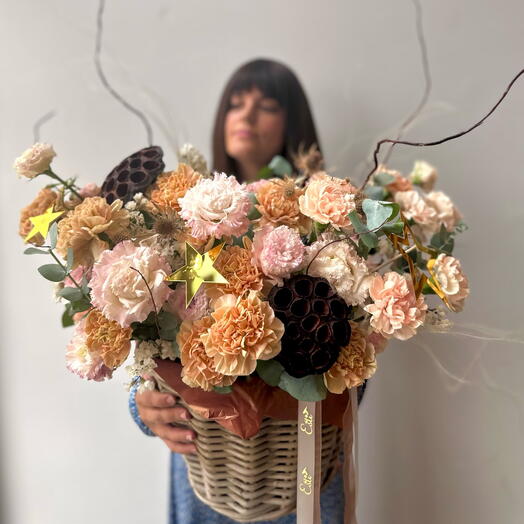 Basket of flowers «Stars of the negev desert