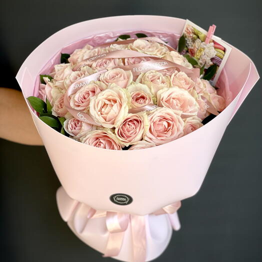 35 Pink roses
