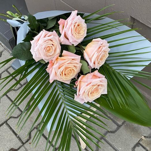 Bouquet funebre con rose