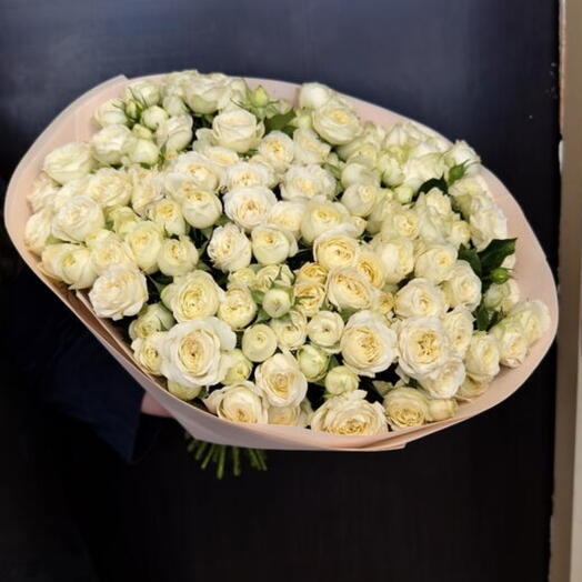 Bouquet of spray roses