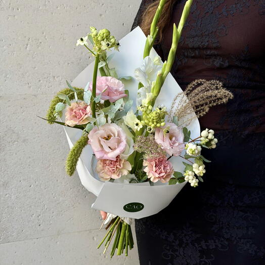 Bouquet with Lisianthus