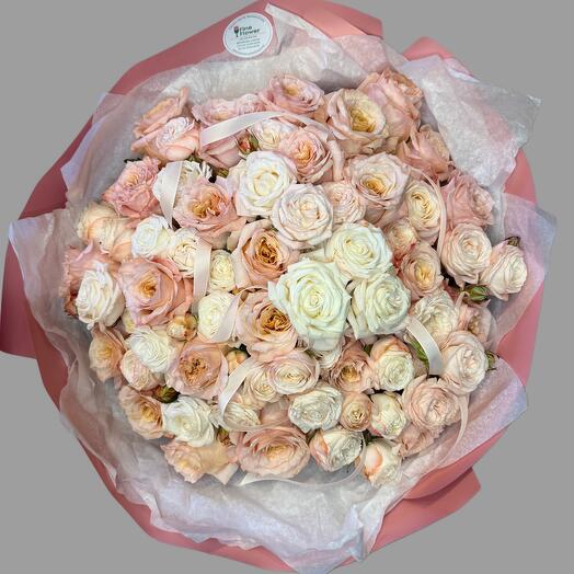 Delightful bouquet of roses