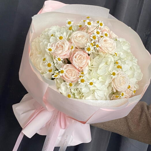 Bouquet Creamy roses