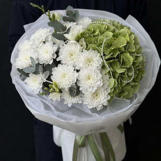 💚 Botanical Elegance: Green Hydrangea, White Chrysanthemums   Pearls