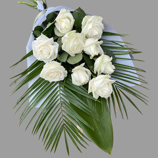 Bouquet funebre con rose bianche
