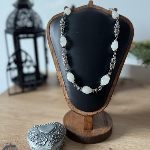 Misty Quartz Necklace || Necklace
