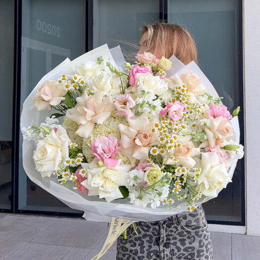 Rosewood Bouquet – Hydrangea, French Roses, Lisianthus, Chamomile and Stock
