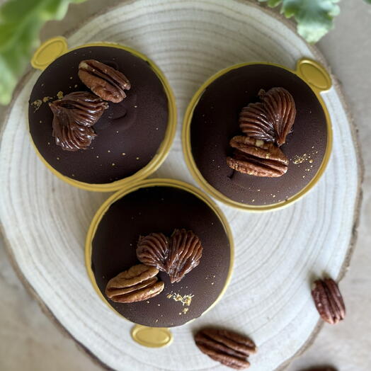 Chocolate hemisphere