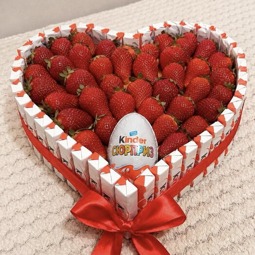 Strawberry and chocolate heart