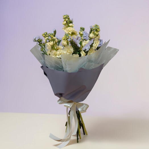 Fragrant Bouquet with Matthiola Limonium
