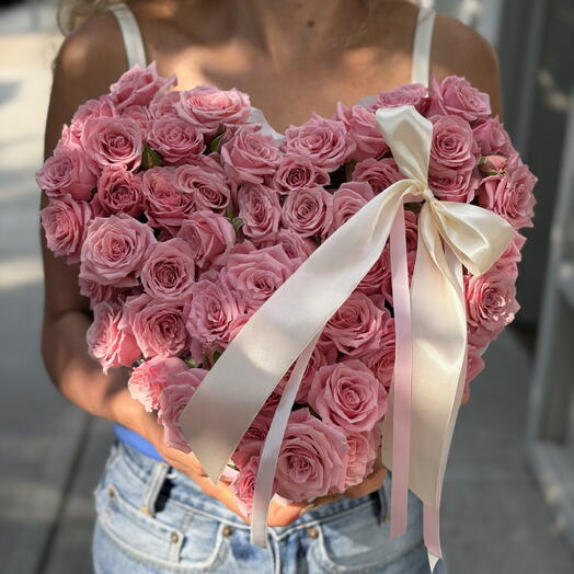 Spray roses heart shape box