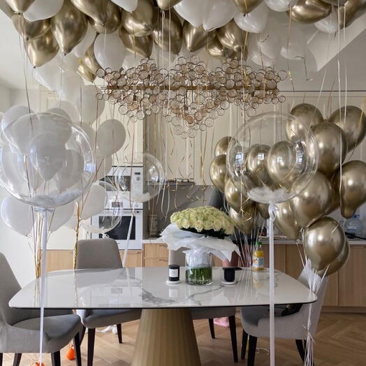 Gold And White Balloons Setup